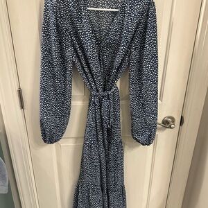 Chic Navy Long Sleeve Dress